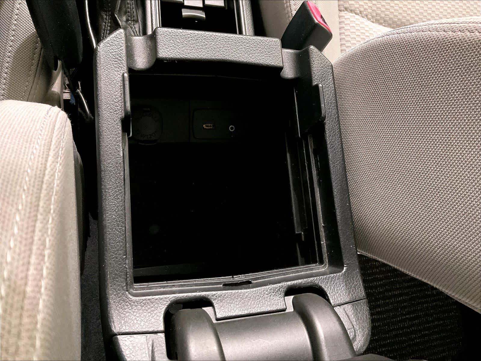 2016 Subaru Forester 2.5i - Photo 26