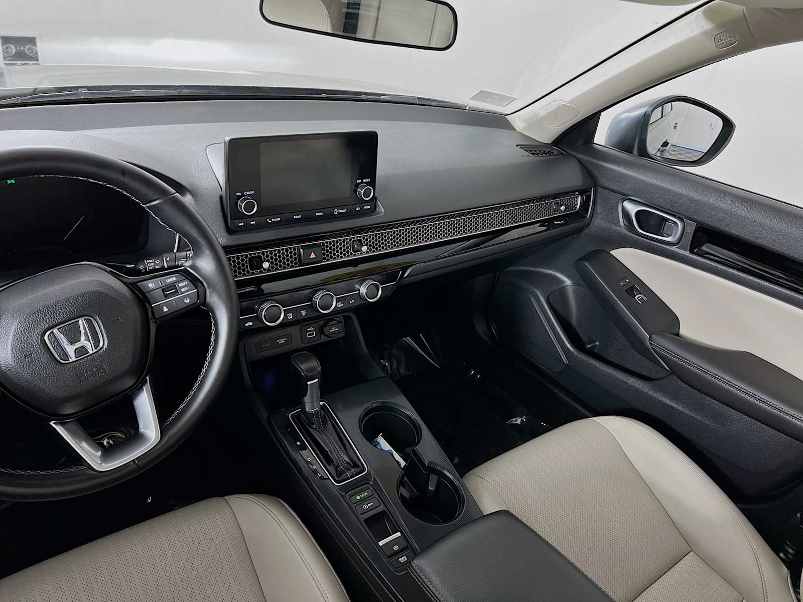 2022 Honda Civic Hatchback EX-L - Photo 23
