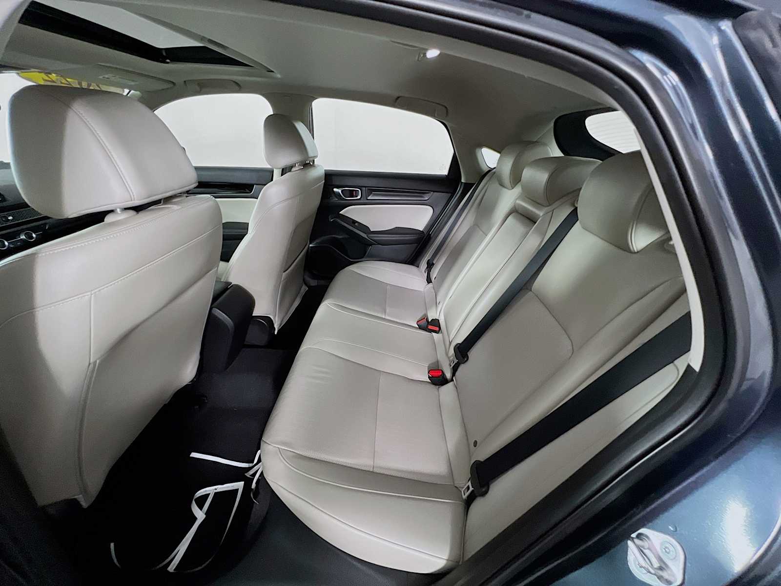 2022 Honda Civic Hatchback EX-L - Photo 24