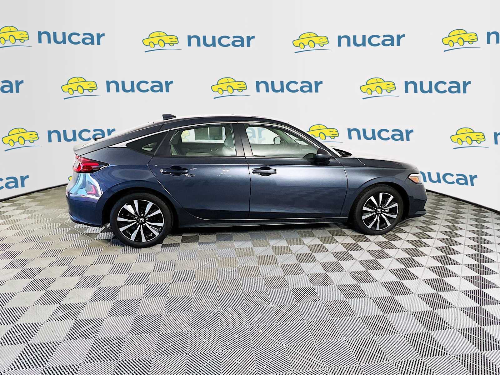 2022 Honda Civic Hatchback EX-L - Photo 8