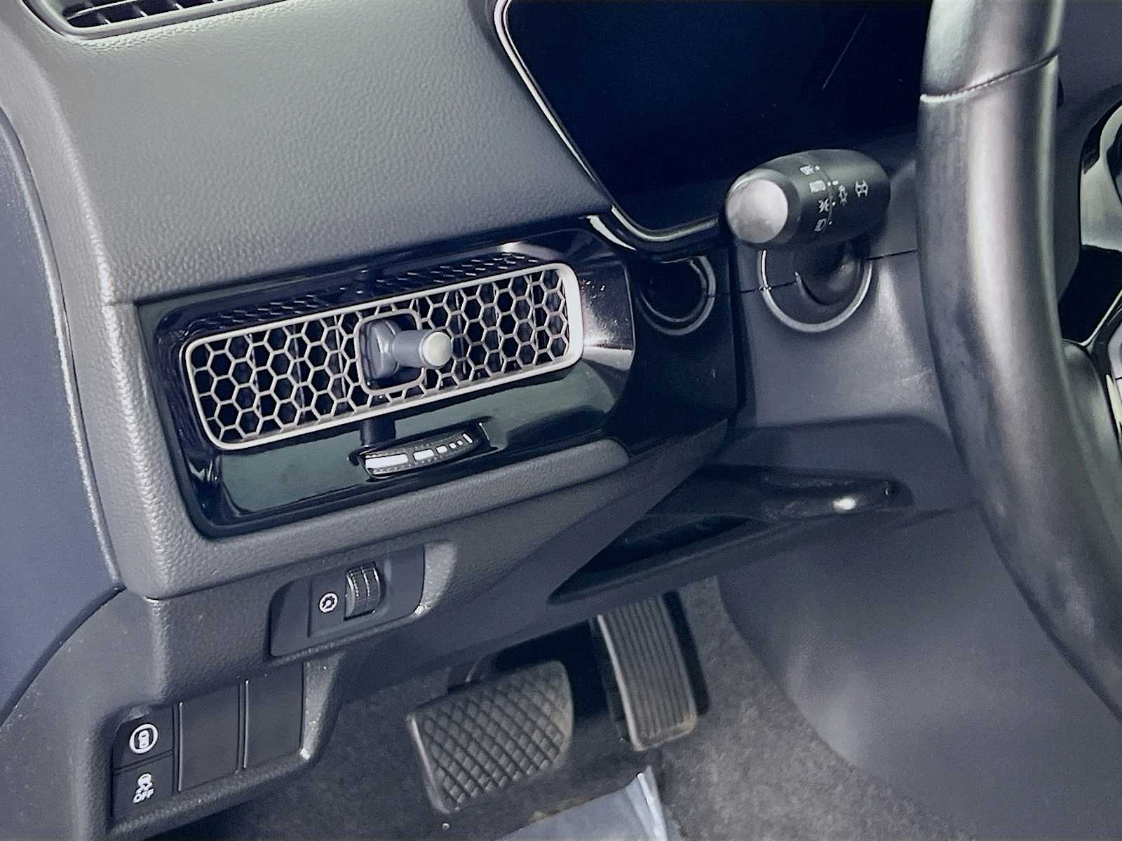 2022 Honda Civic Hatchback EX-L - Photo 10