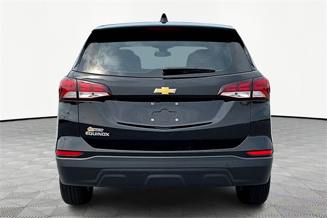 2024 Chevrolet Equinox LS - Photo 5