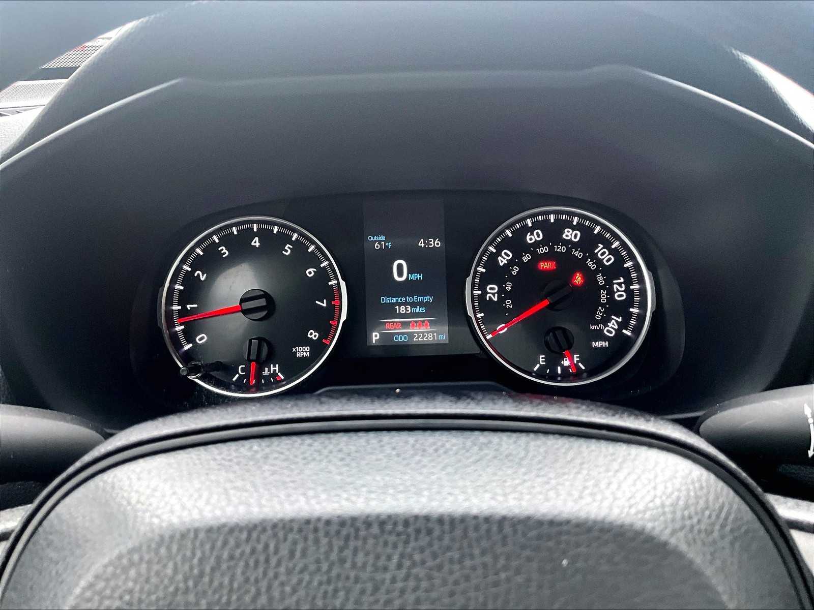 2022 Toyota RAV4 LE - Photo 24