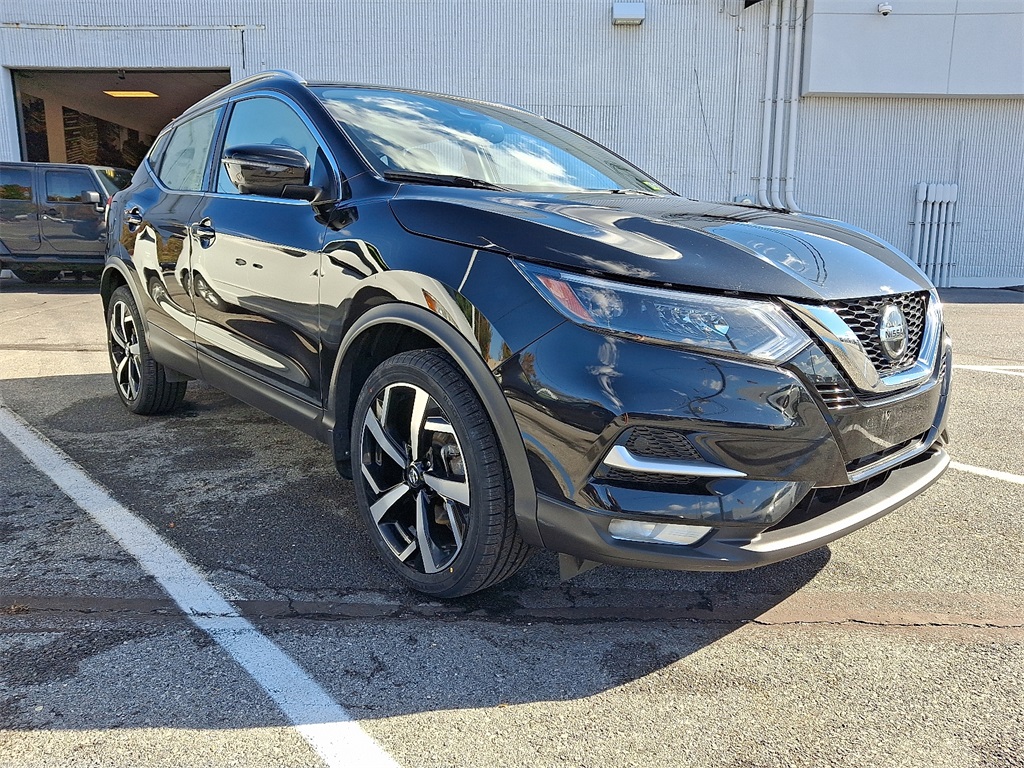 2022 Nissan Rogue Sport SL