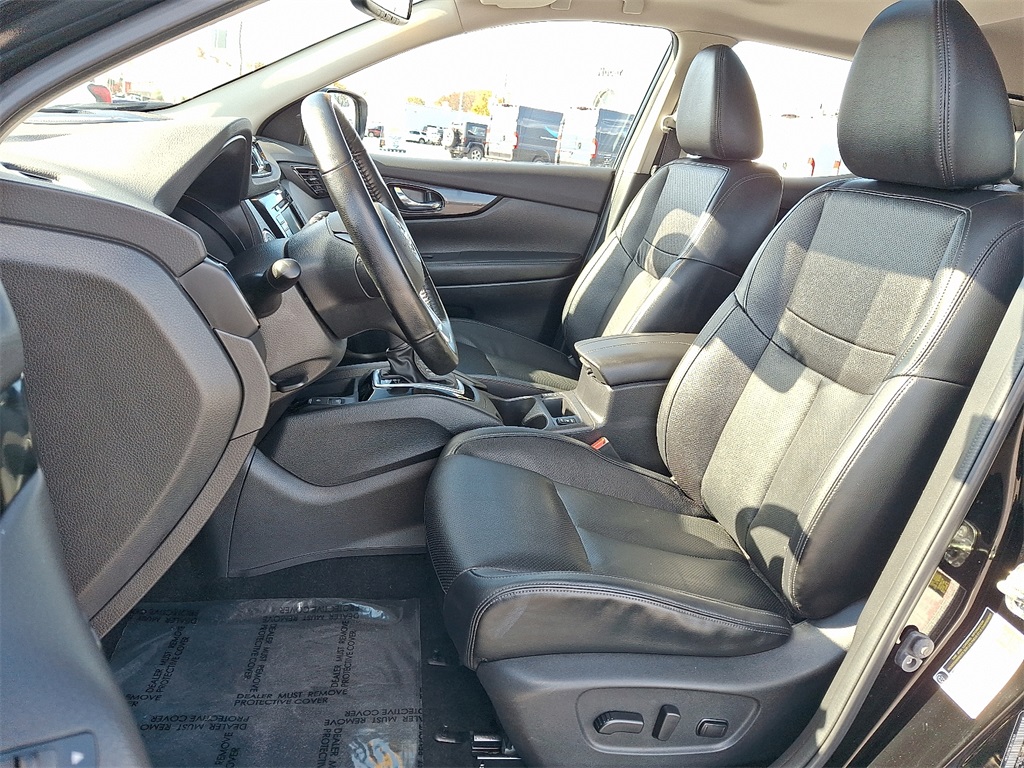 2022 Nissan Rogue Sport SL - Photo 14