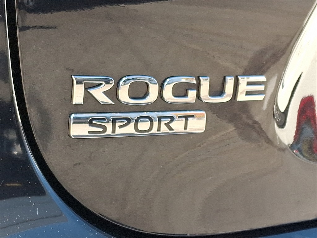 2022 Nissan Rogue Sport SL - Photo 10