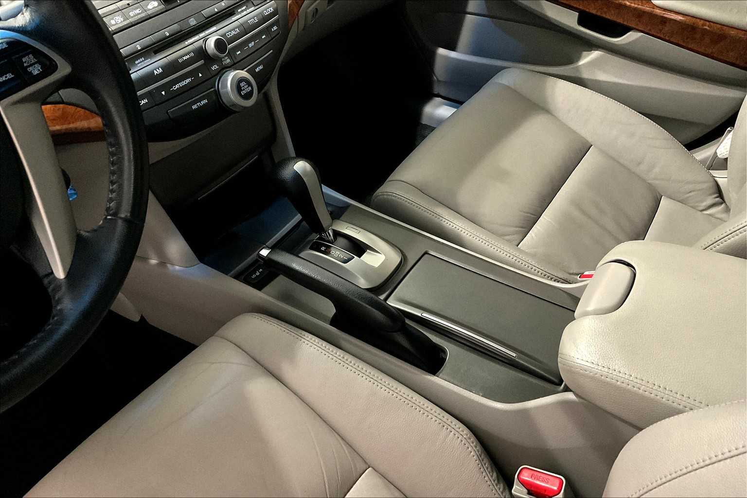 2011 Honda Accord EX-L - Photo 19