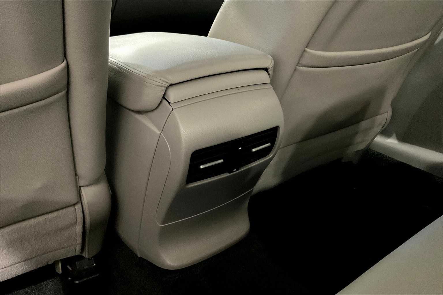2011 Honda Accord EX-L - Photo 27