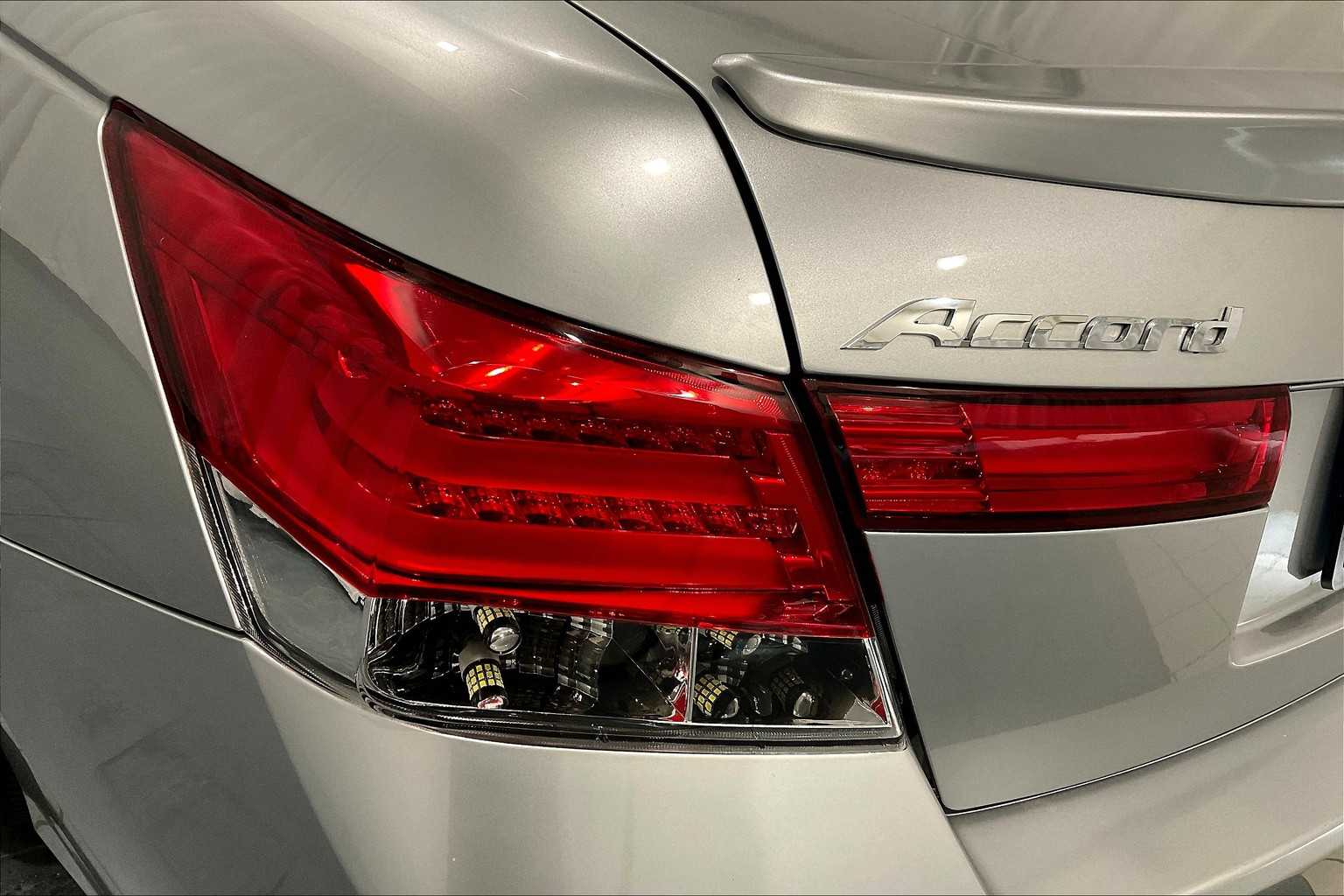 2011 Honda Accord EX-L - Photo 33
