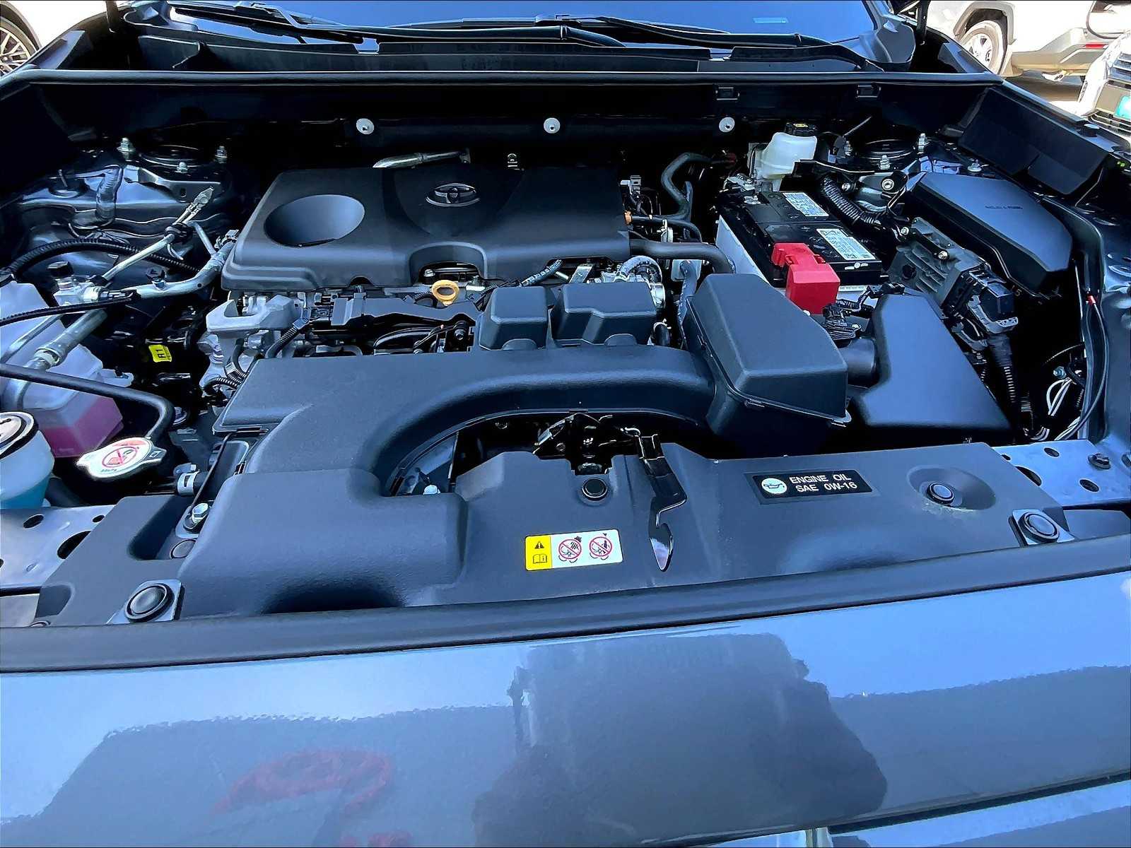 2023 Toyota RAV4 LE - Photo 29