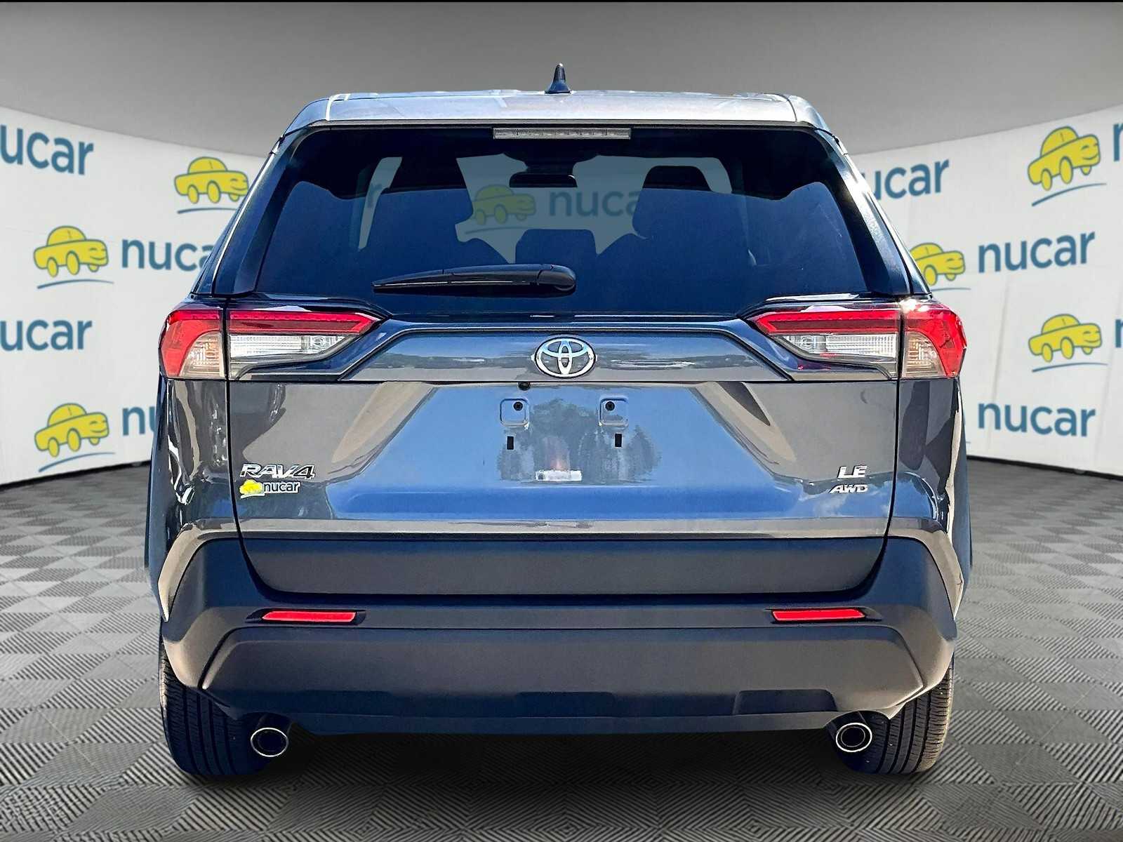 2023 Toyota RAV4 LE - Photo 5