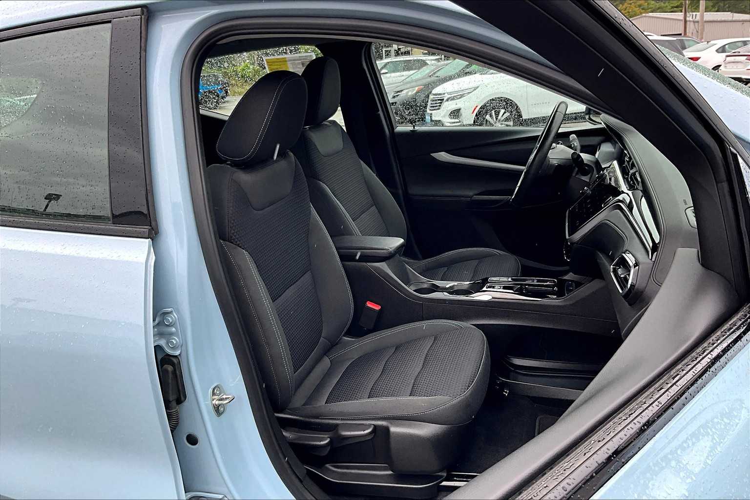 2022 Chevrolet Bolt EUV LT - Photo 11