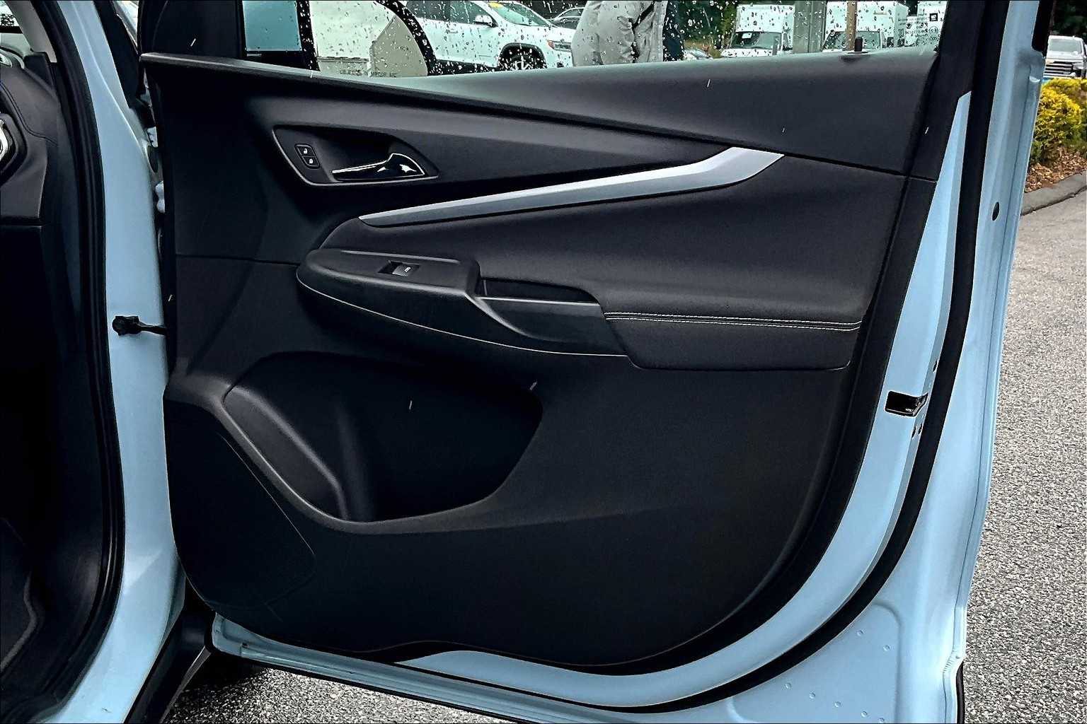 2022 Chevrolet Bolt EUV LT - Photo 12