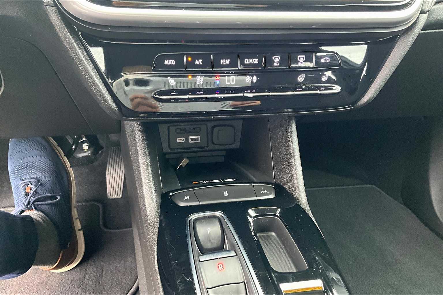 2022 Chevrolet Bolt EUV LT - Photo 25