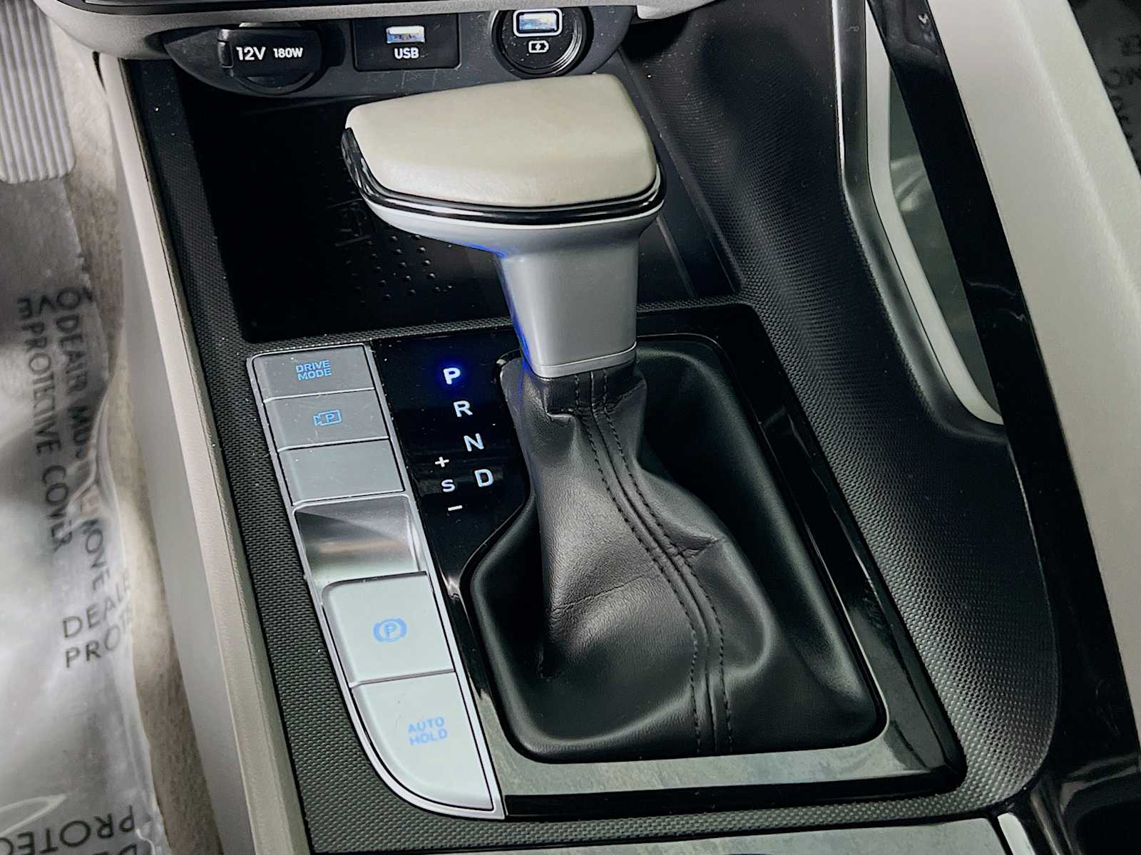 2023 Hyundai Elantra SEL - Photo 17