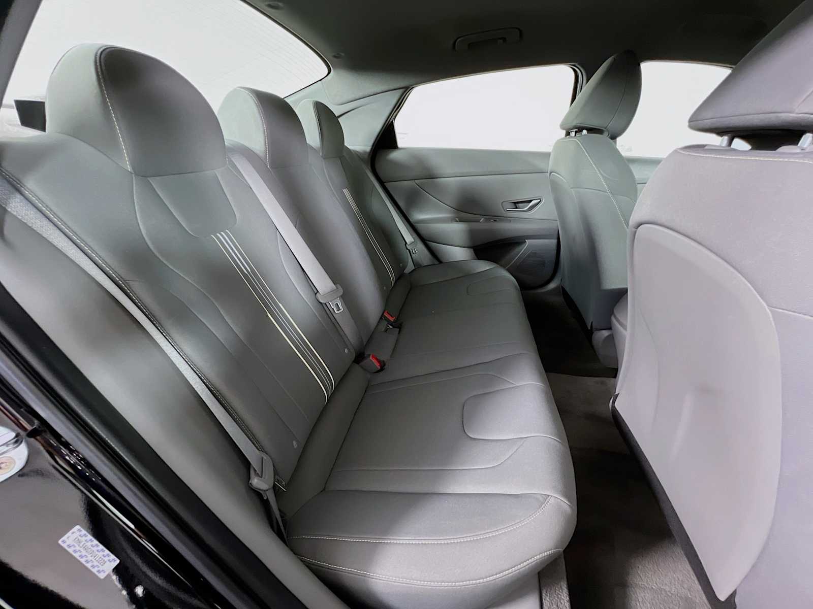 2023 Hyundai Elantra SEL - Photo 27