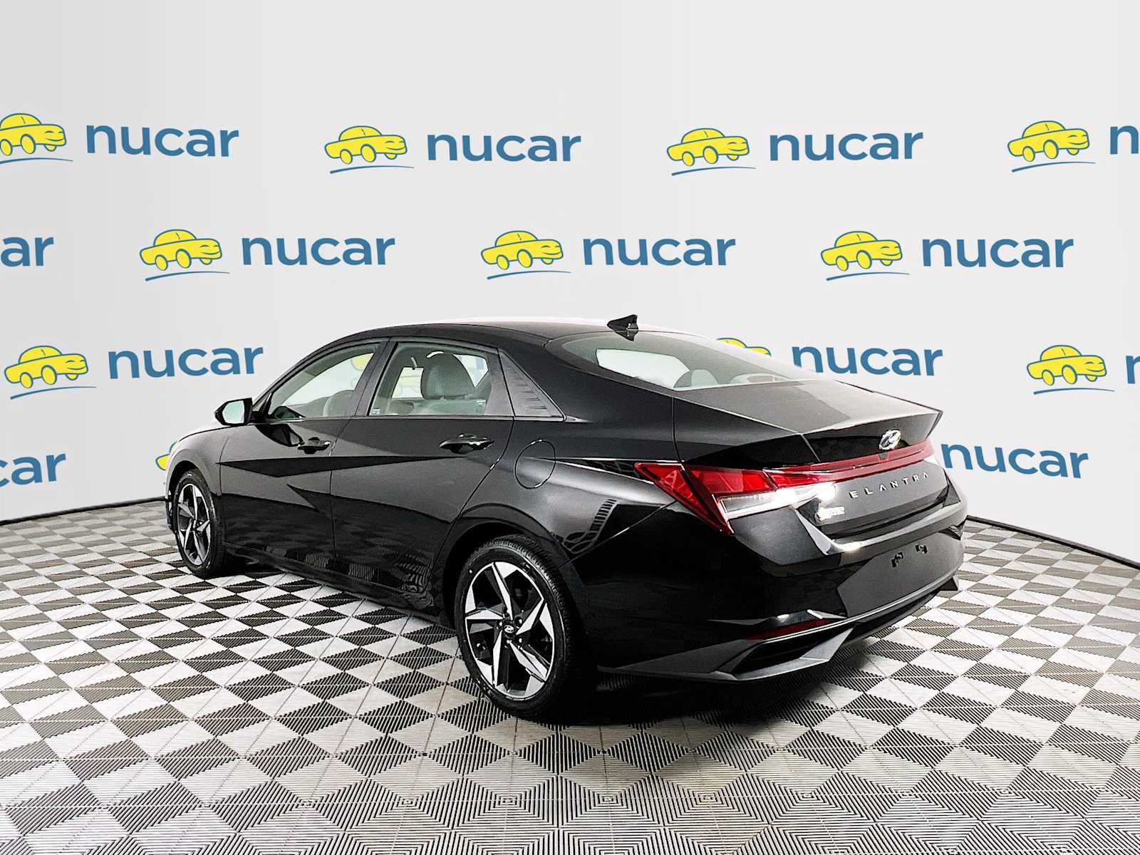 2023 Hyundai Elantra SEL - Photo 5