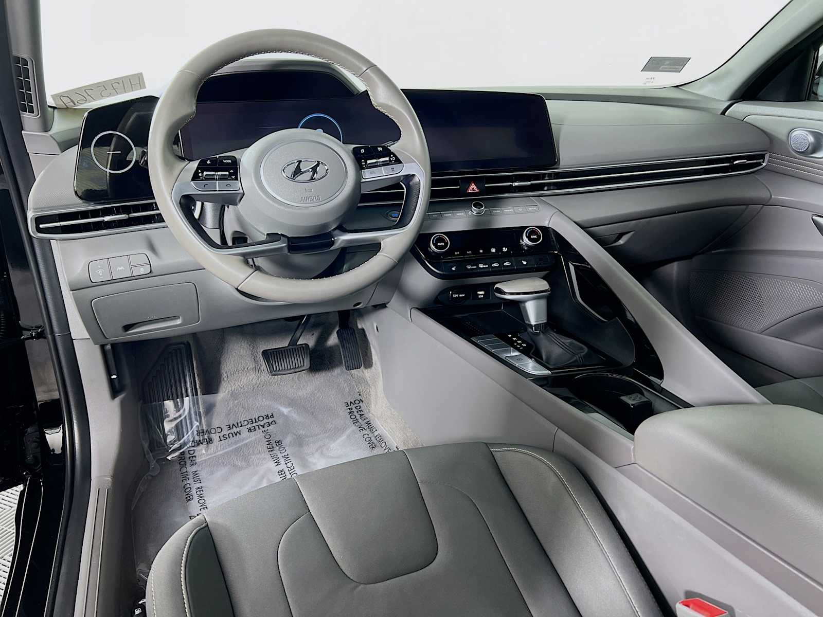 2023 Hyundai Elantra SEL - Photo 9