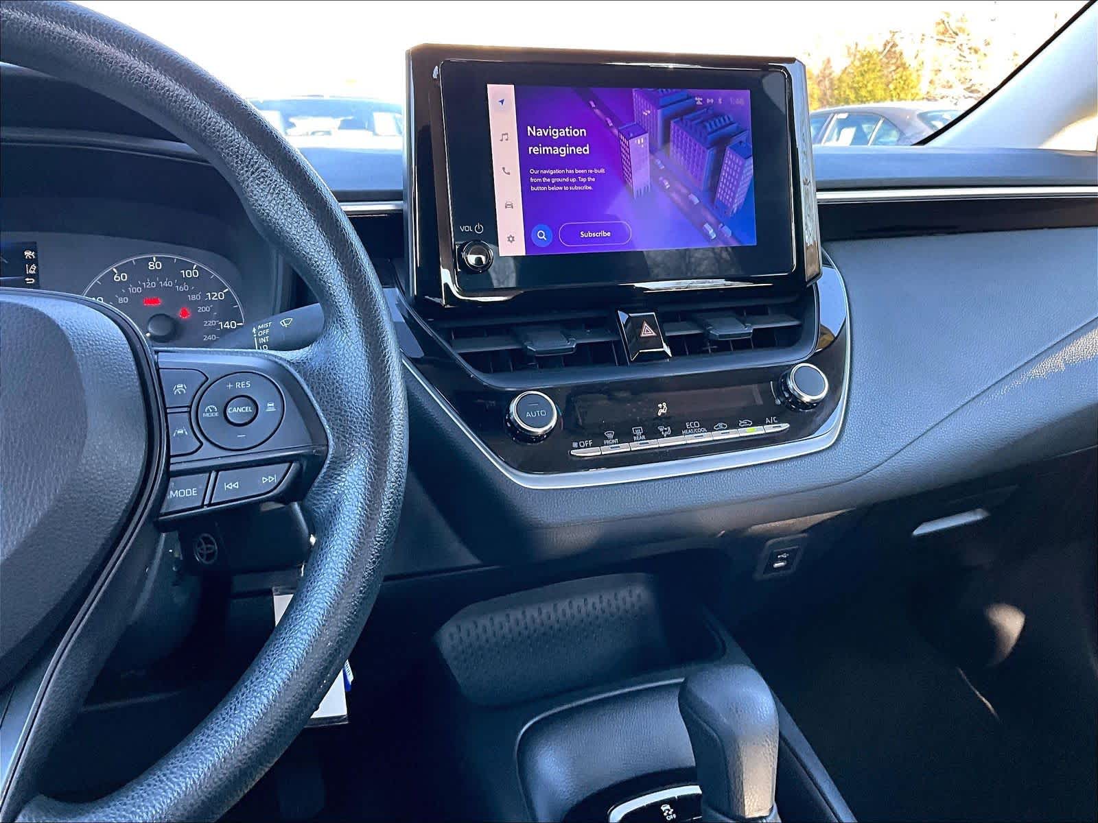 2023 Toyota Corolla LE - Photo 18