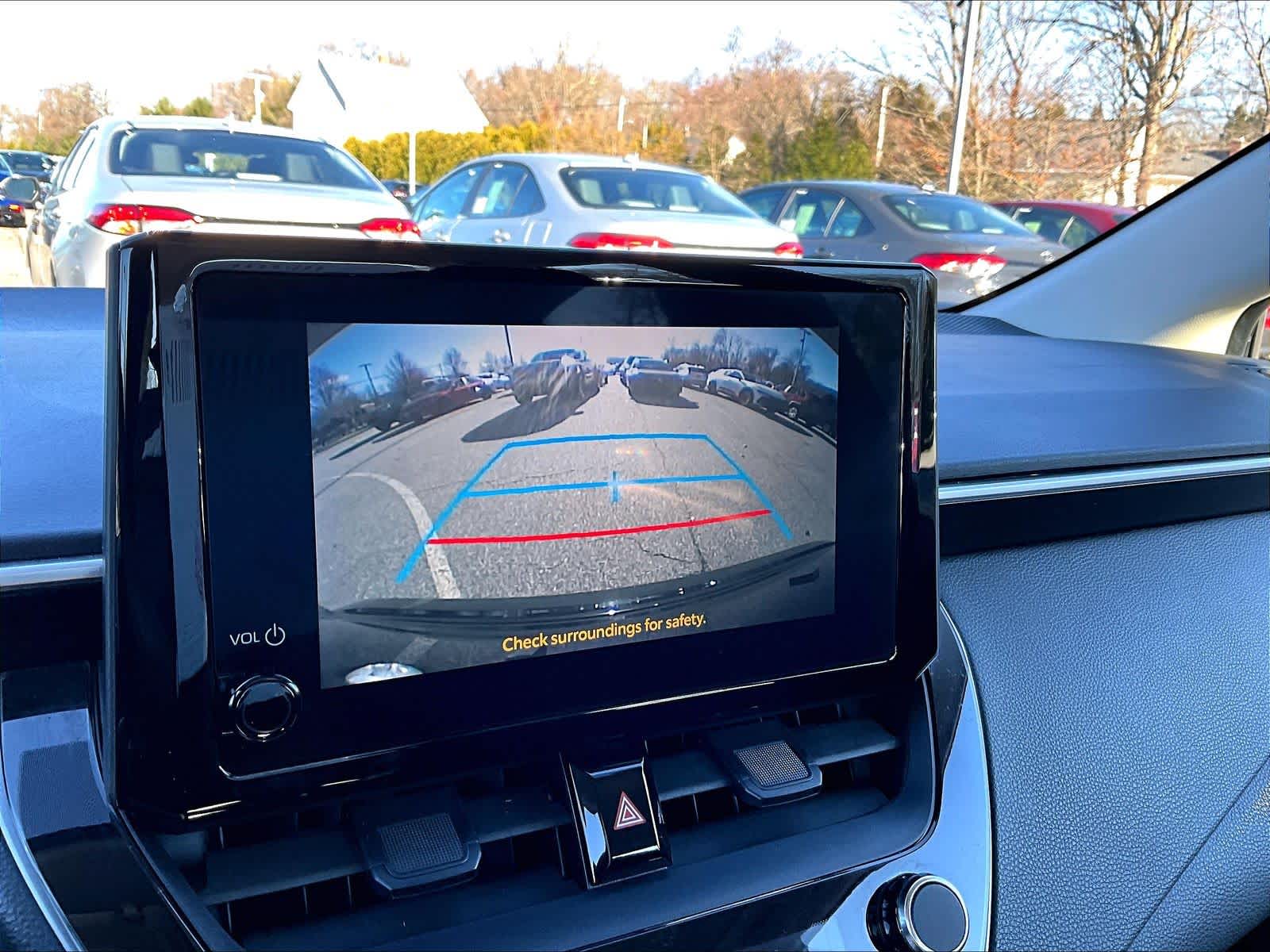 2023 Toyota Corolla LE - Photo 19