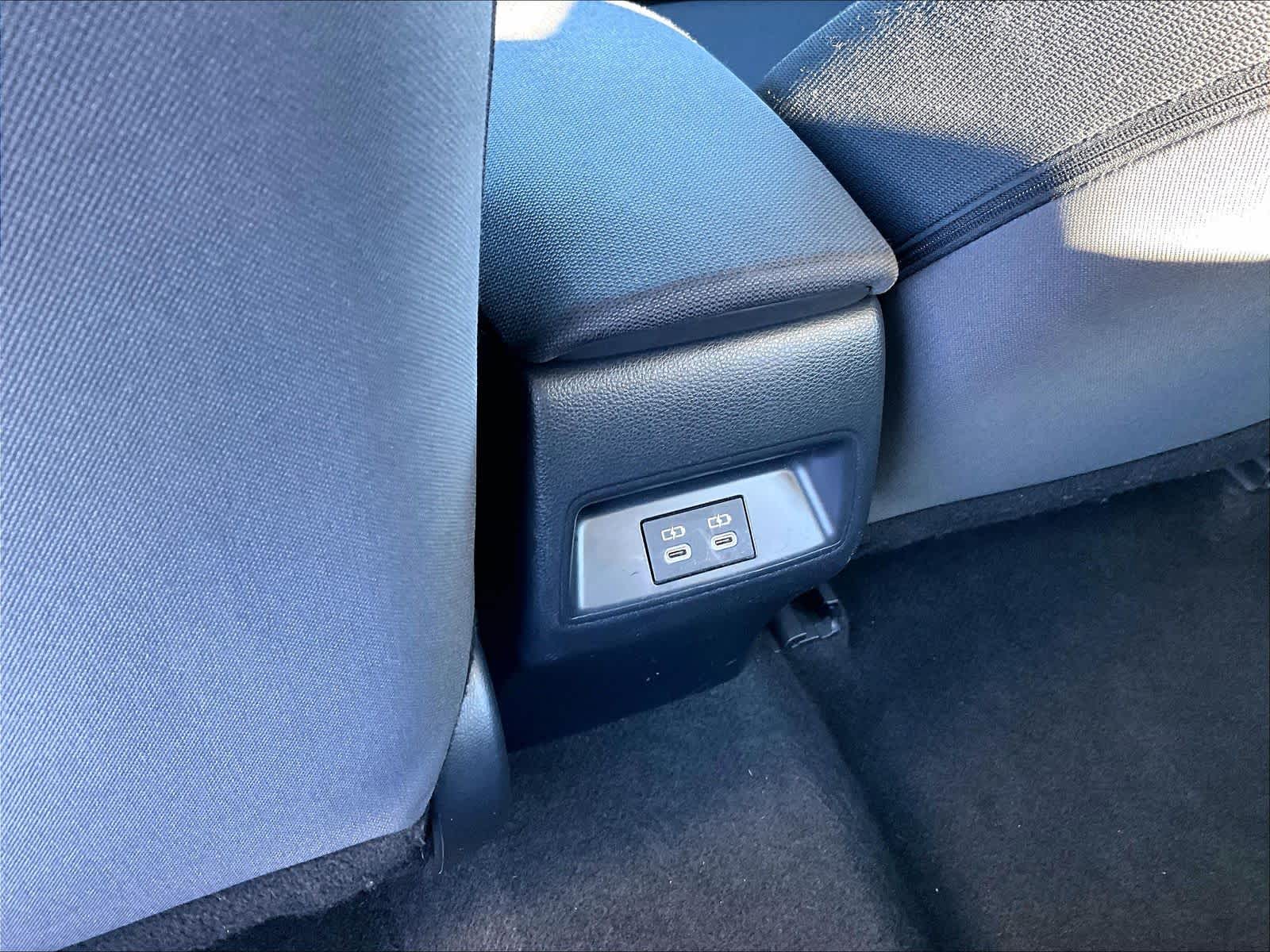 2023 Toyota Corolla LE - Photo 28