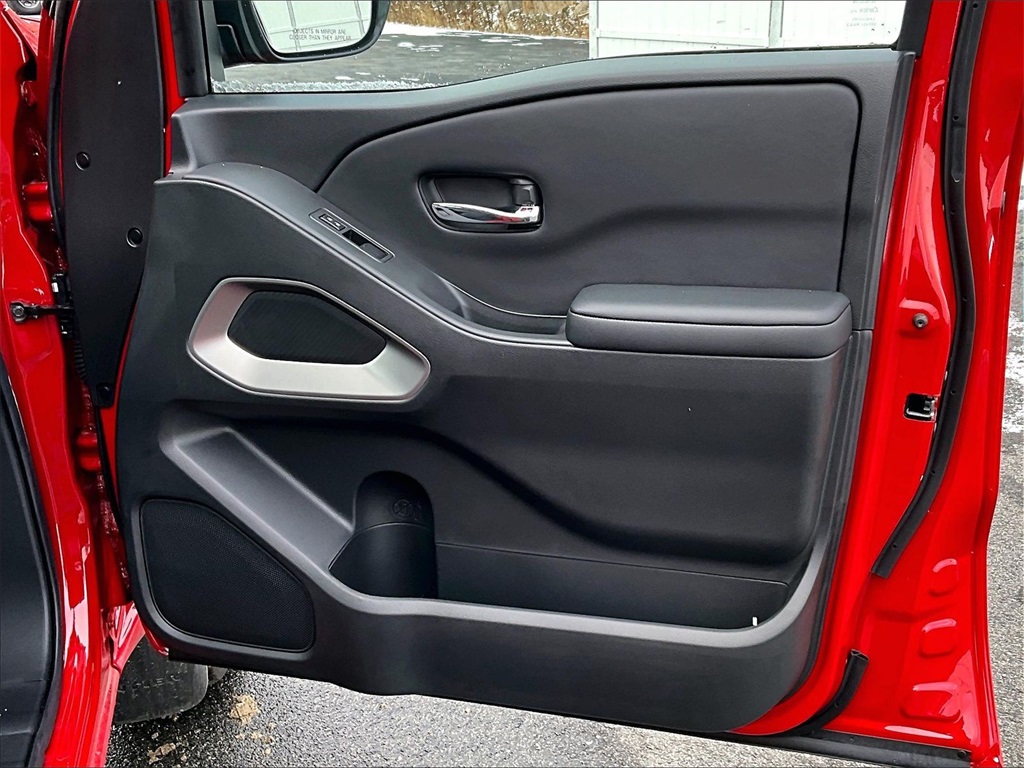 2025 Nissan Frontier SV King Cab - Photo 12
