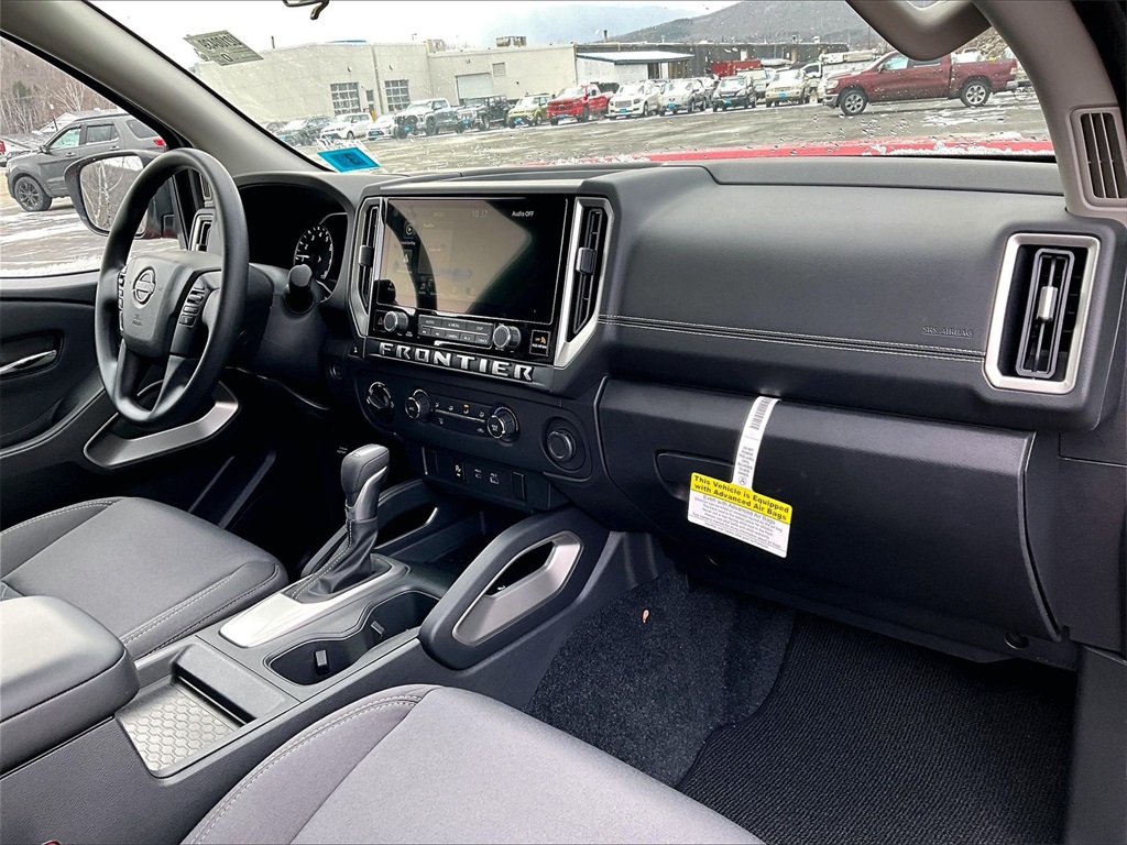 2025 Nissan Frontier SV King Cab - Photo 14