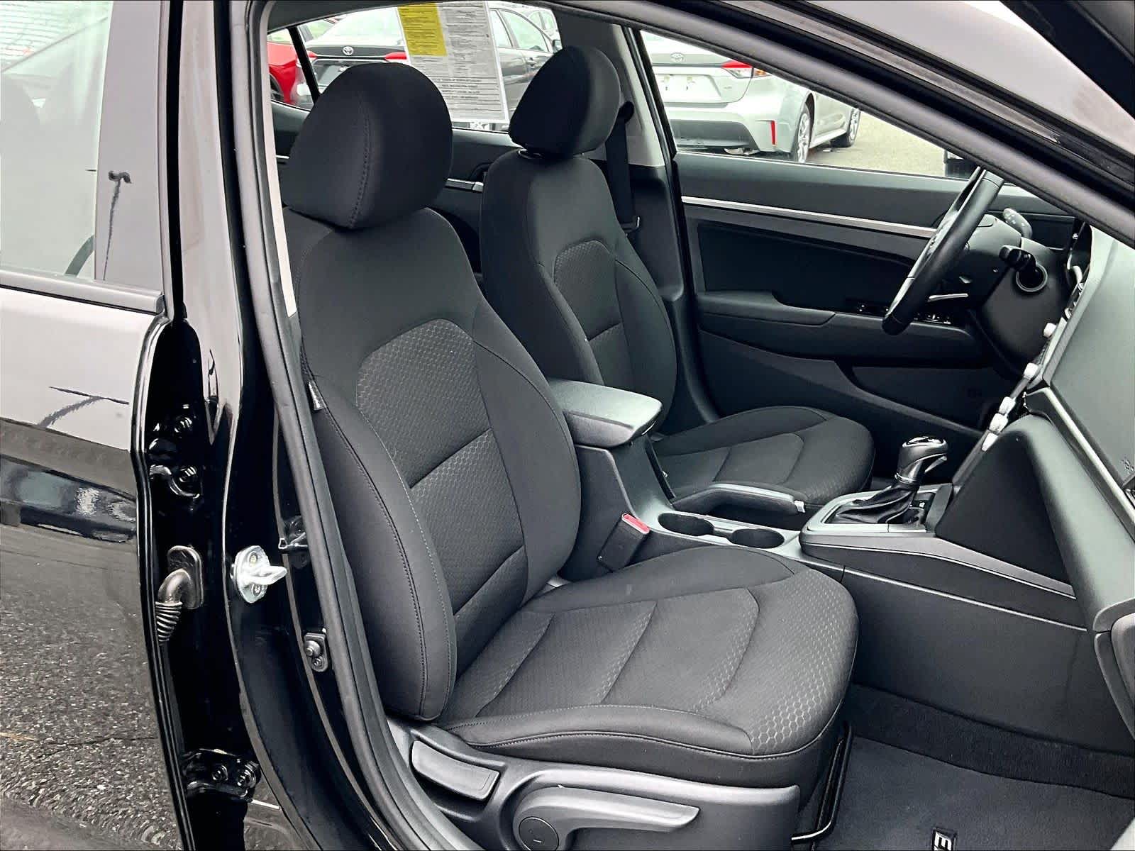 2020 Hyundai Elantra Value Edition - Photo 11