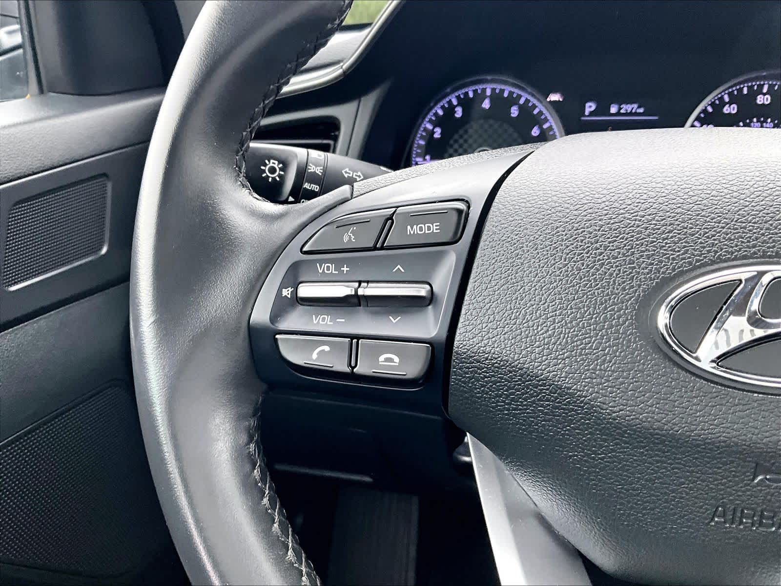 2020 Hyundai Elantra Value Edition - Photo 23