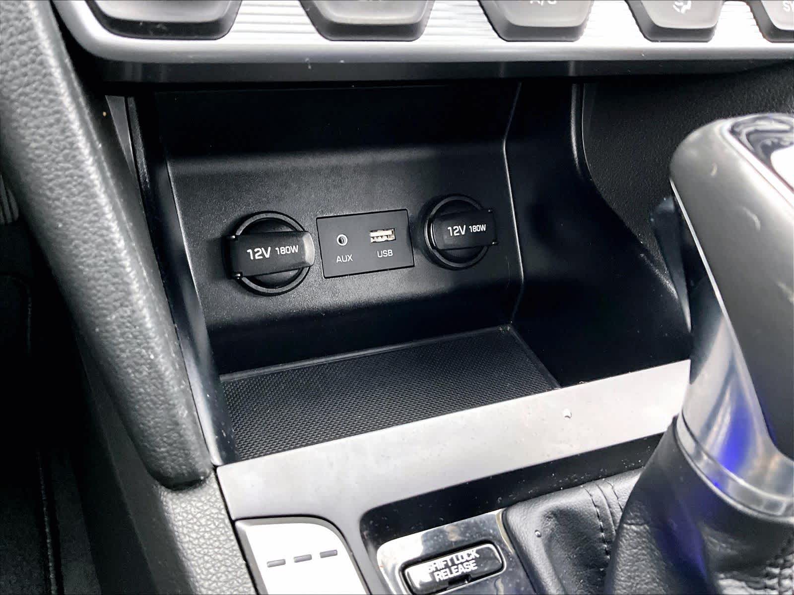 2020 Hyundai Elantra Value Edition - Photo 27