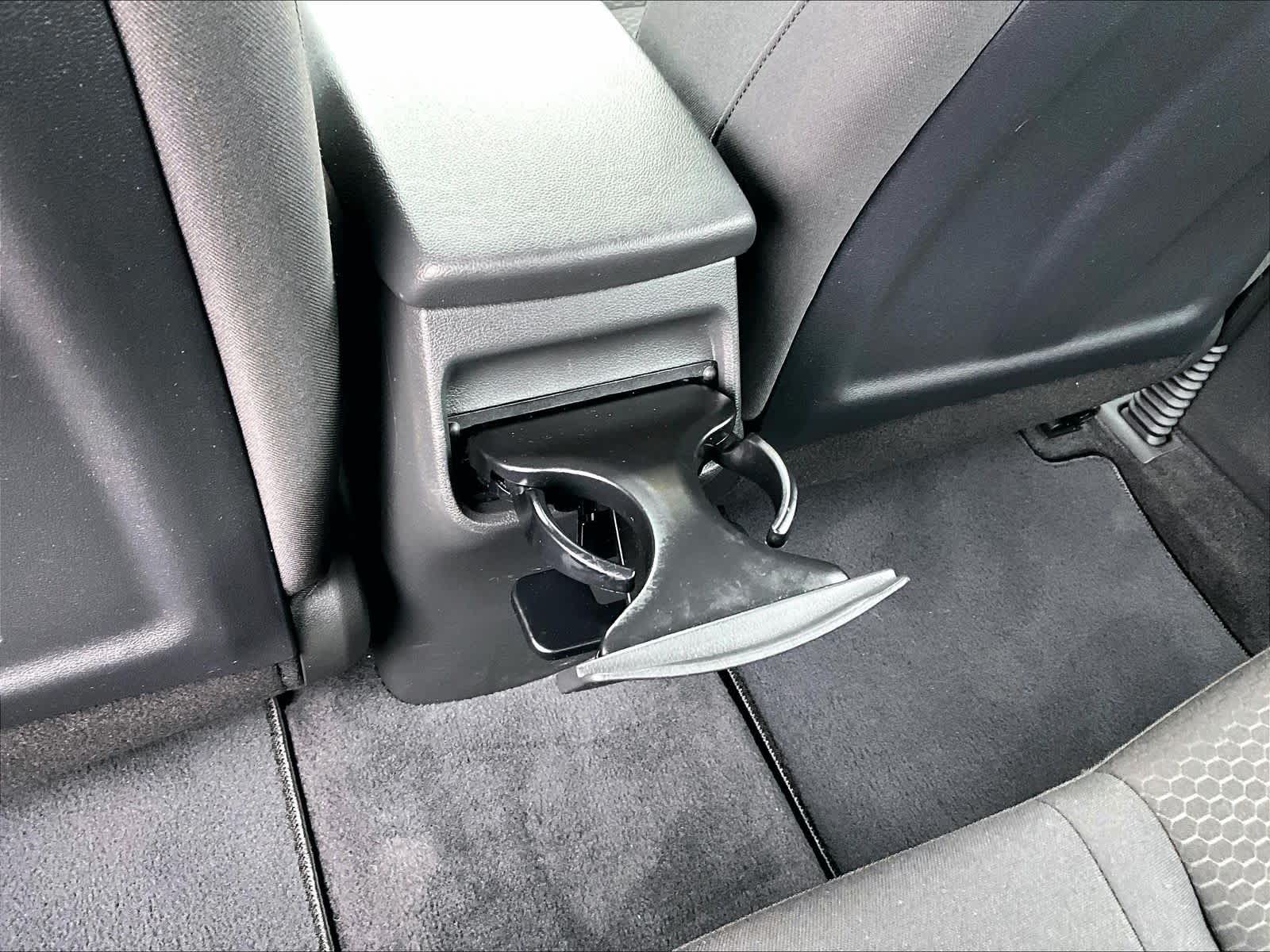 2020 Hyundai Elantra Value Edition - Photo 28