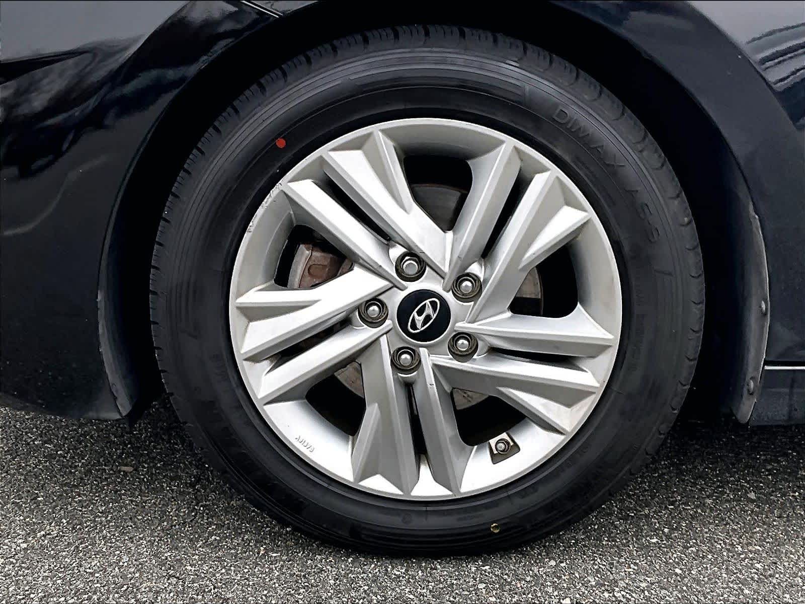 2020 Hyundai Elantra Value Edition - Photo 7