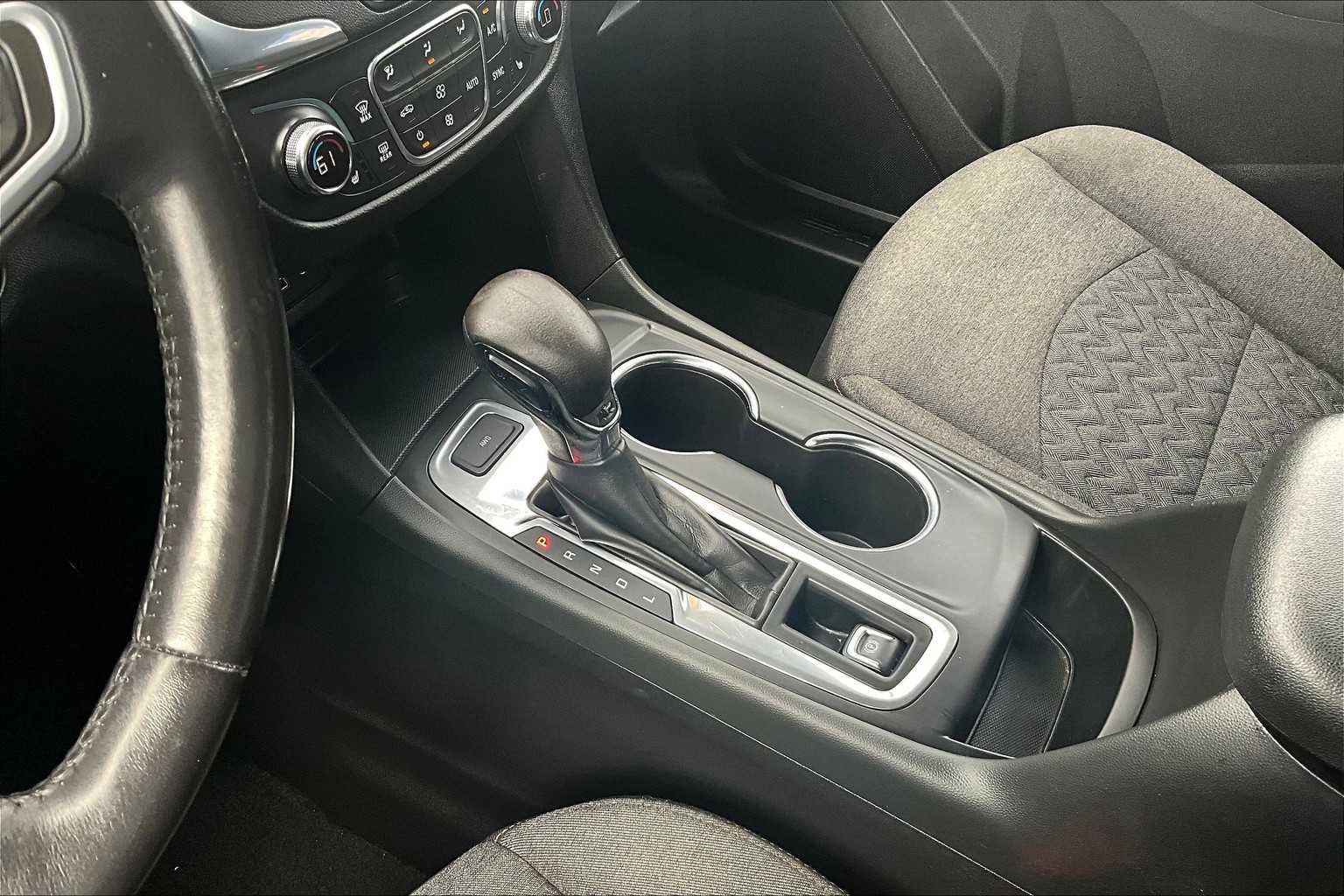 2022 Chevrolet Equinox LT - Photo 19