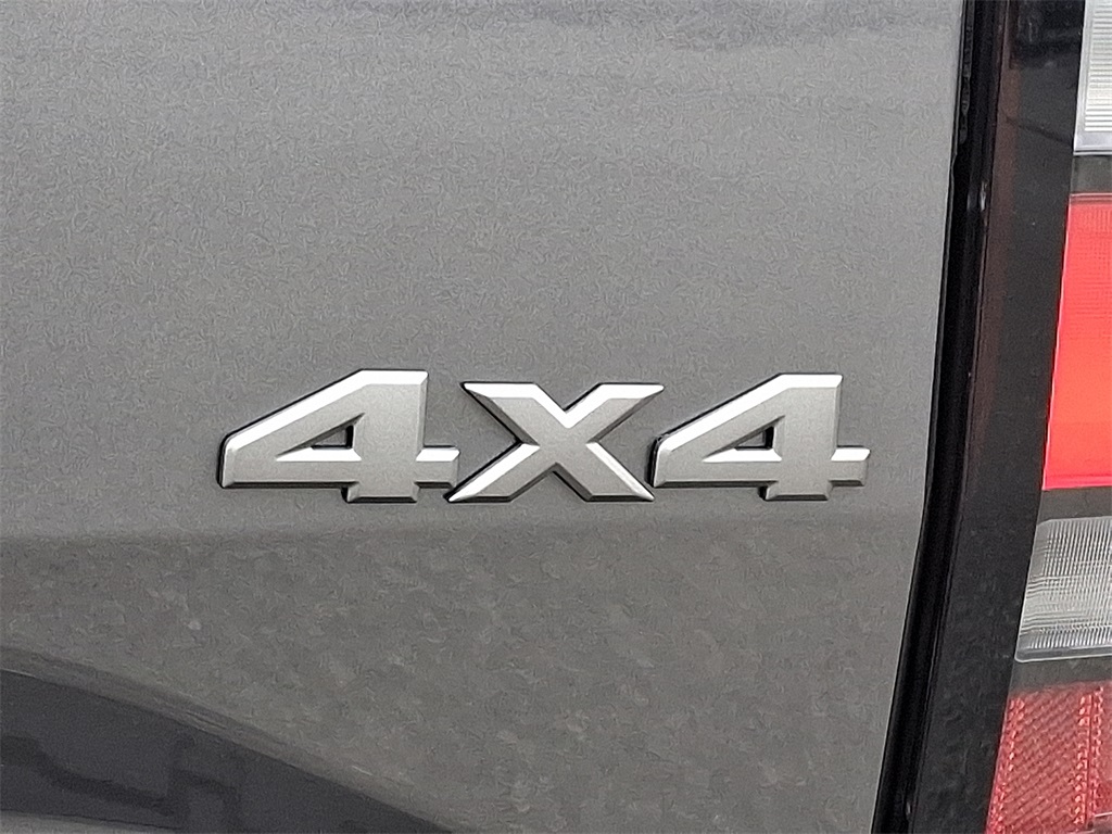 2026 Nissan Frontier S - Photo 19