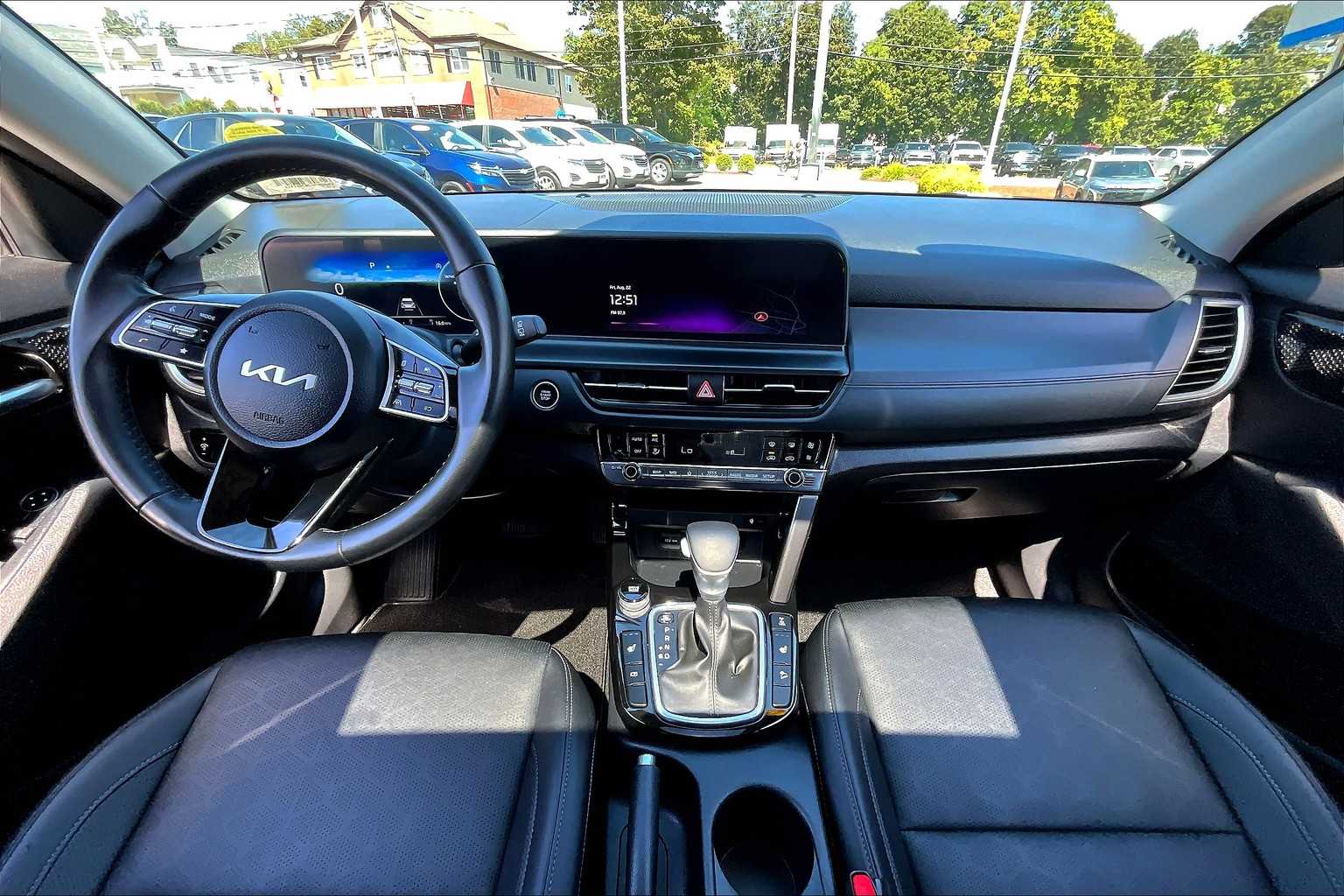 2024 Kia Seltos EX - Photo 21