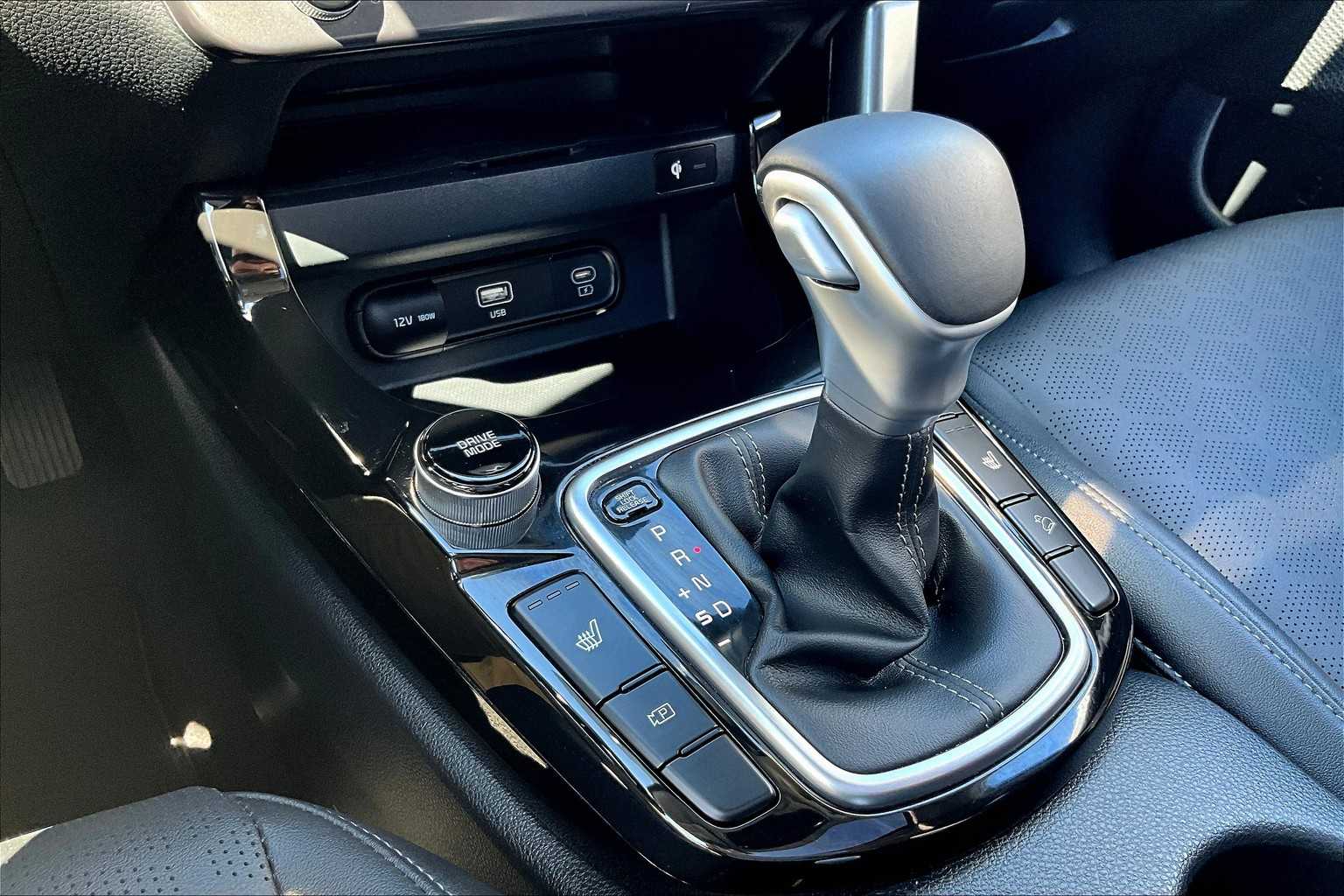2024 Kia Seltos EX - Photo 26
