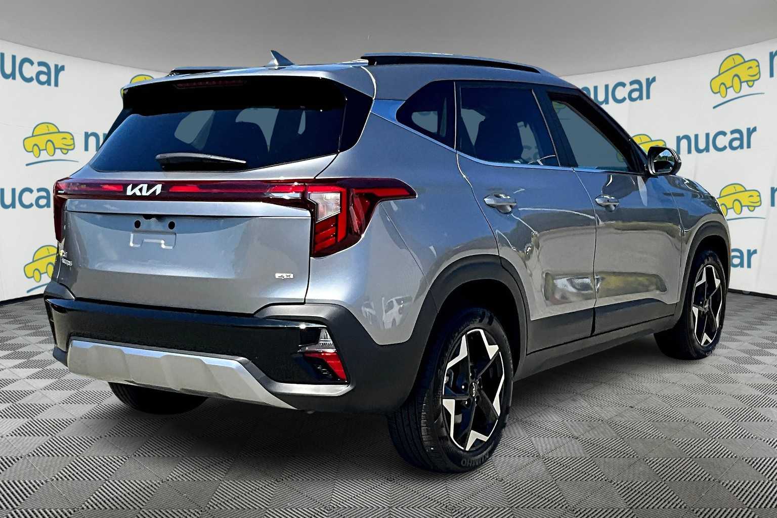 2024 Kia Seltos EX - Photo 6