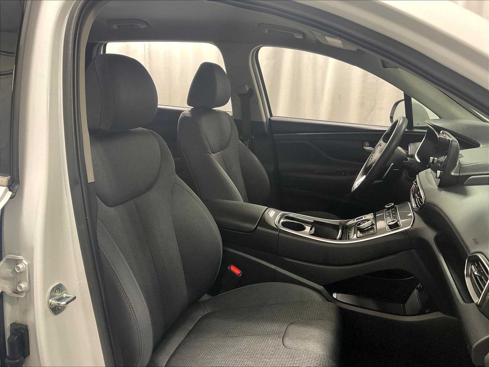 2022 Hyundai Santa Fe SEL - Photo 11