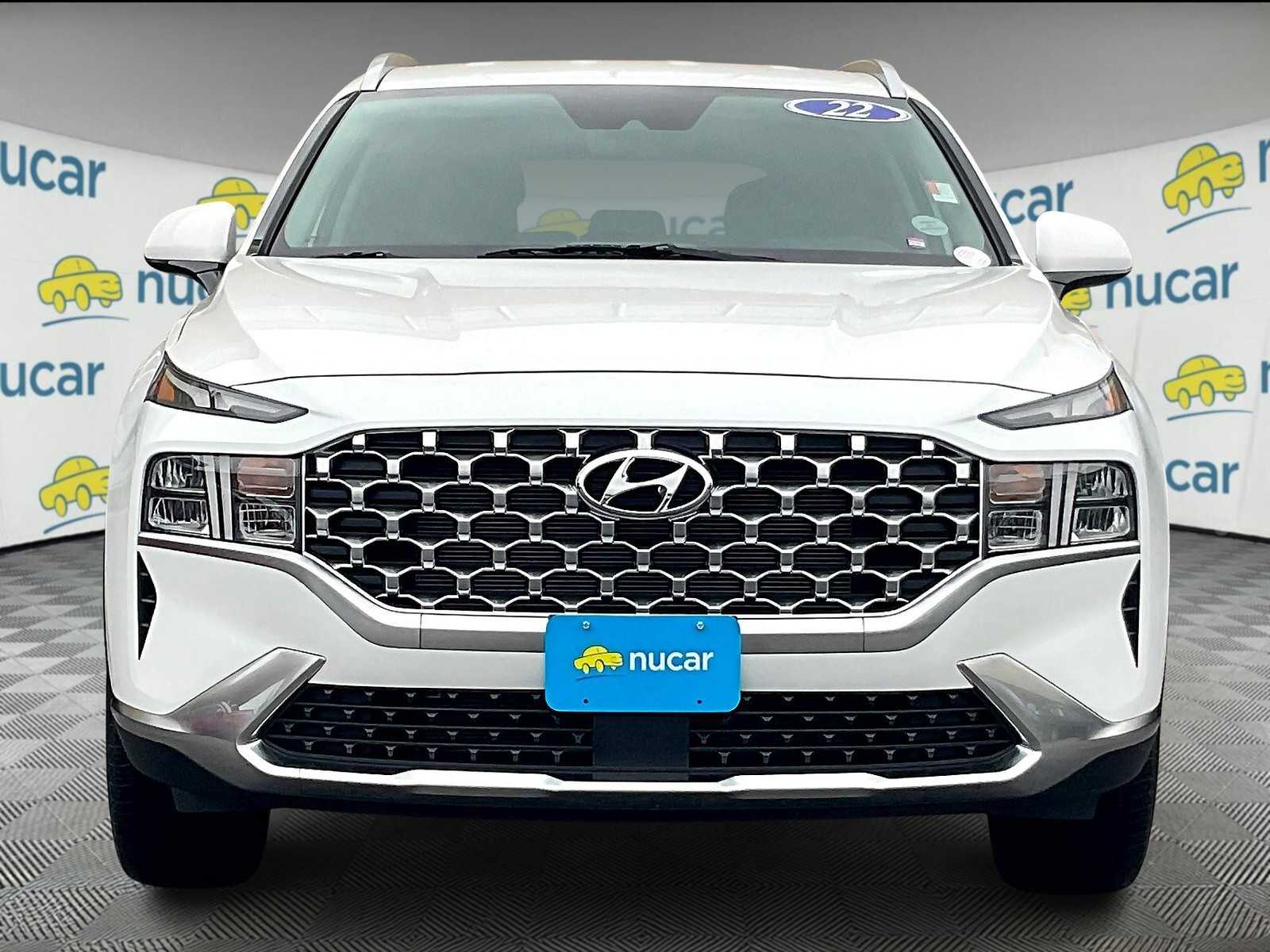 2022 Hyundai Santa Fe SEL - Photo 2