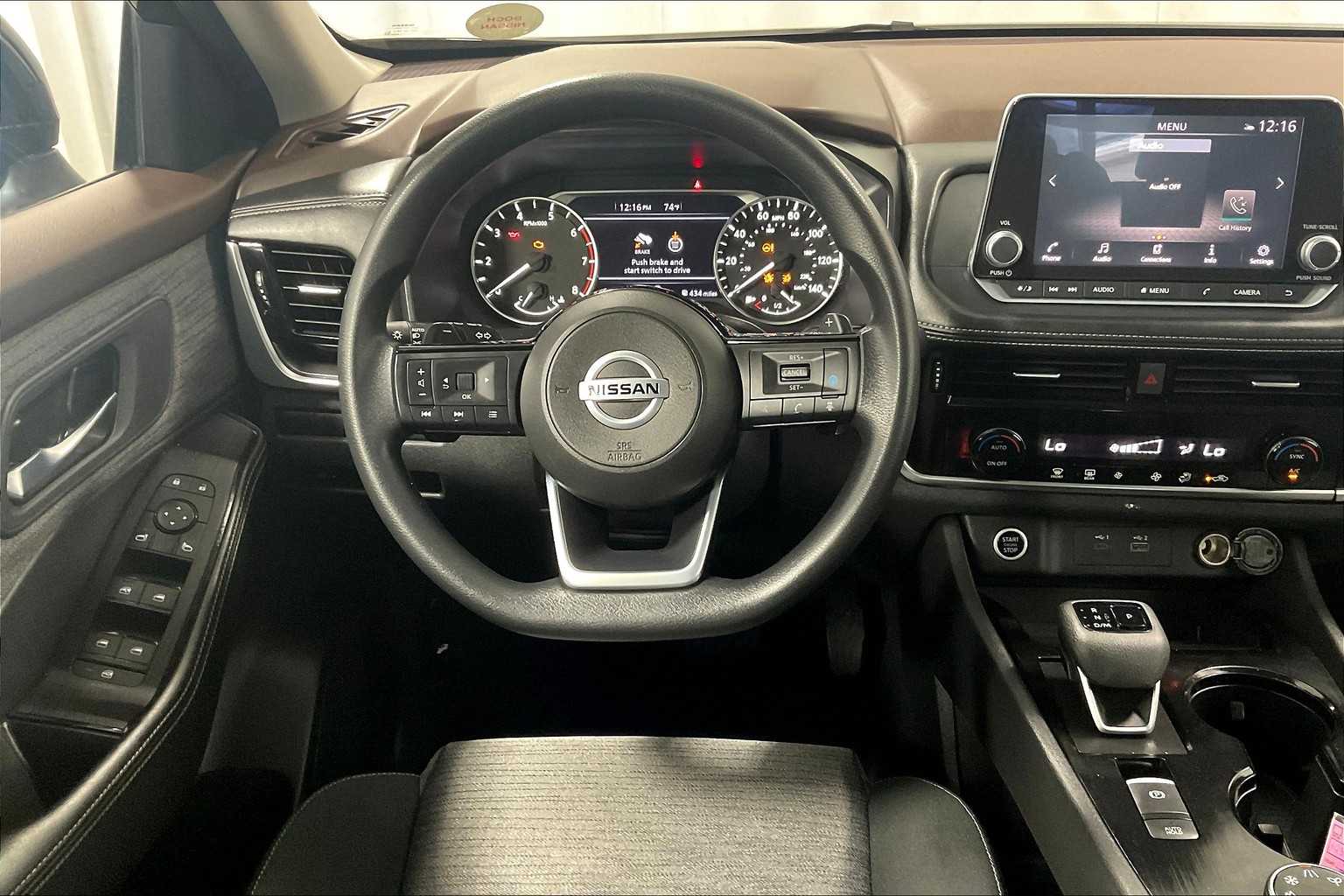 2021 Nissan Rogue SV - Photo 17