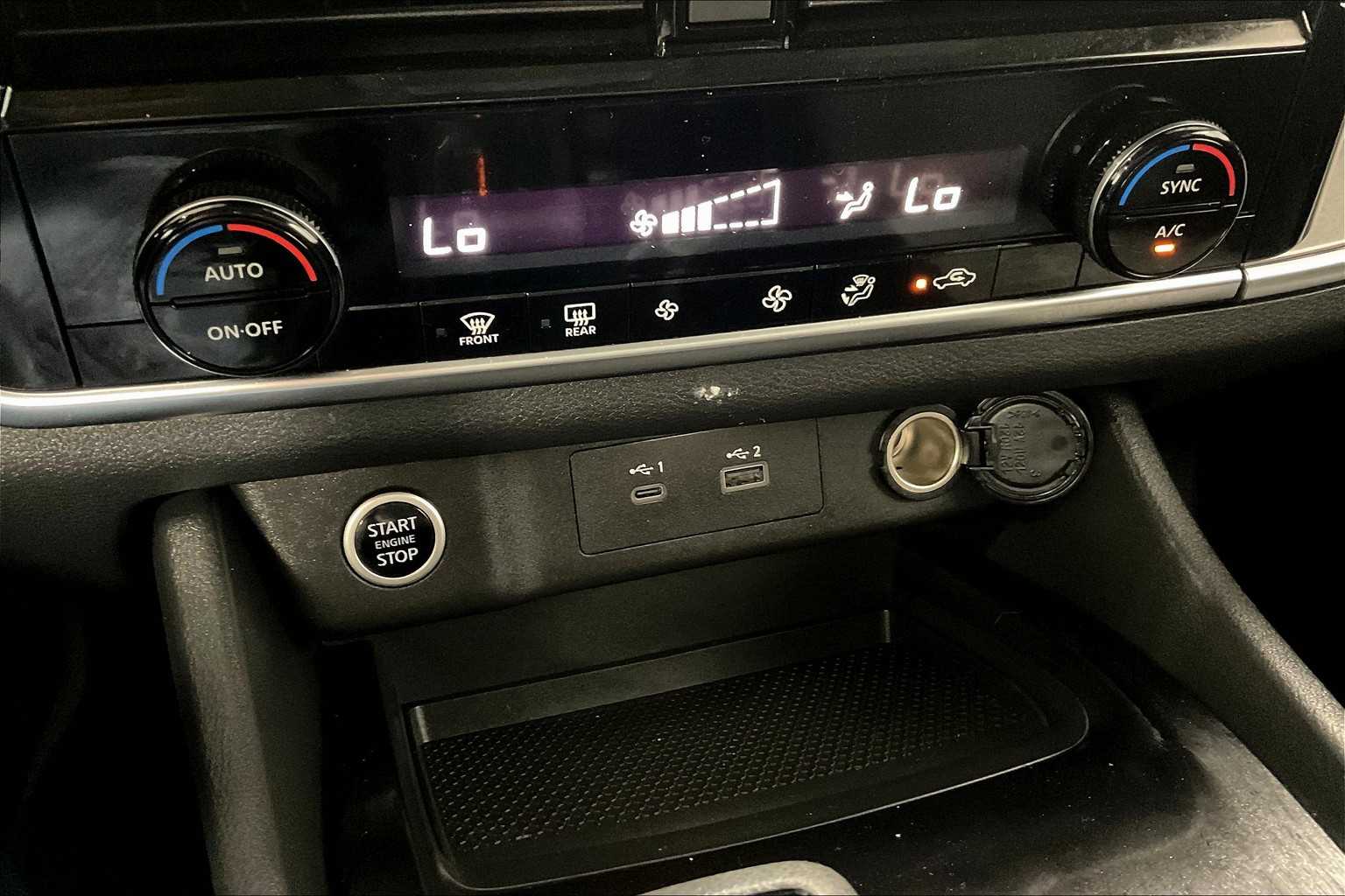 2021 Nissan Rogue SV - Photo 25