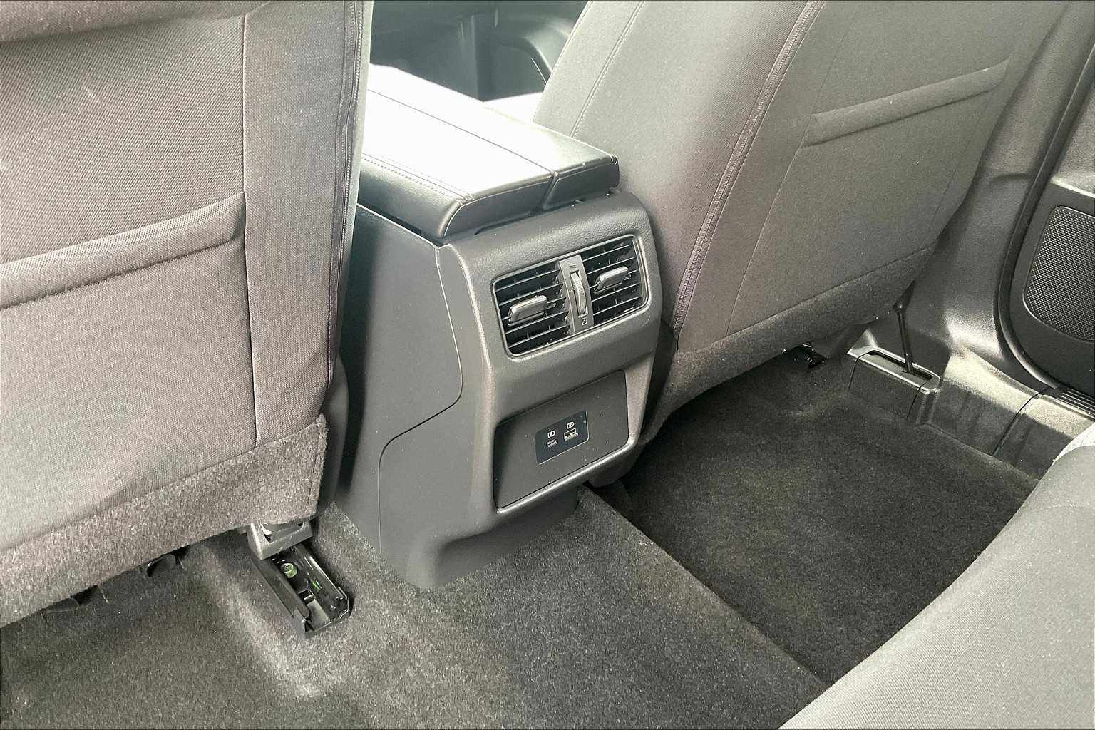 2021 Nissan Rogue SV - Photo 27