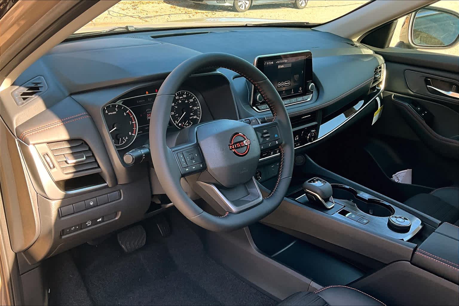 2025 Nissan Rogue Rock Creek - Photo 8