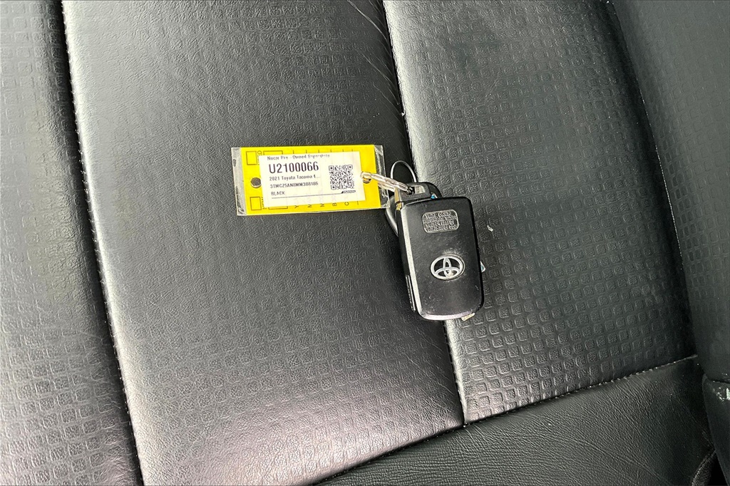2021 Toyota Tacoma TRD Sport - Photo 28