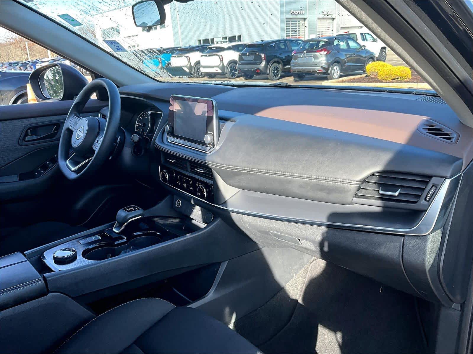 2023 Nissan Rogue S - Photo 14