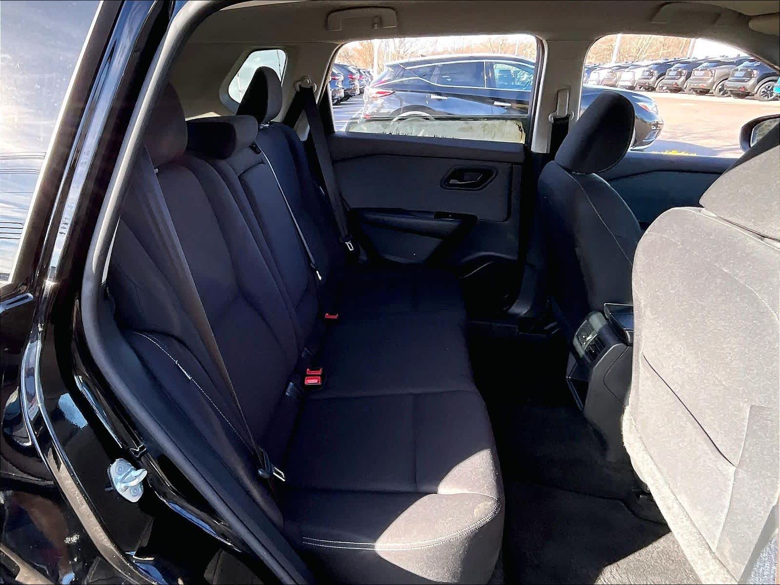 2023 Nissan Rogue S - Photo 16