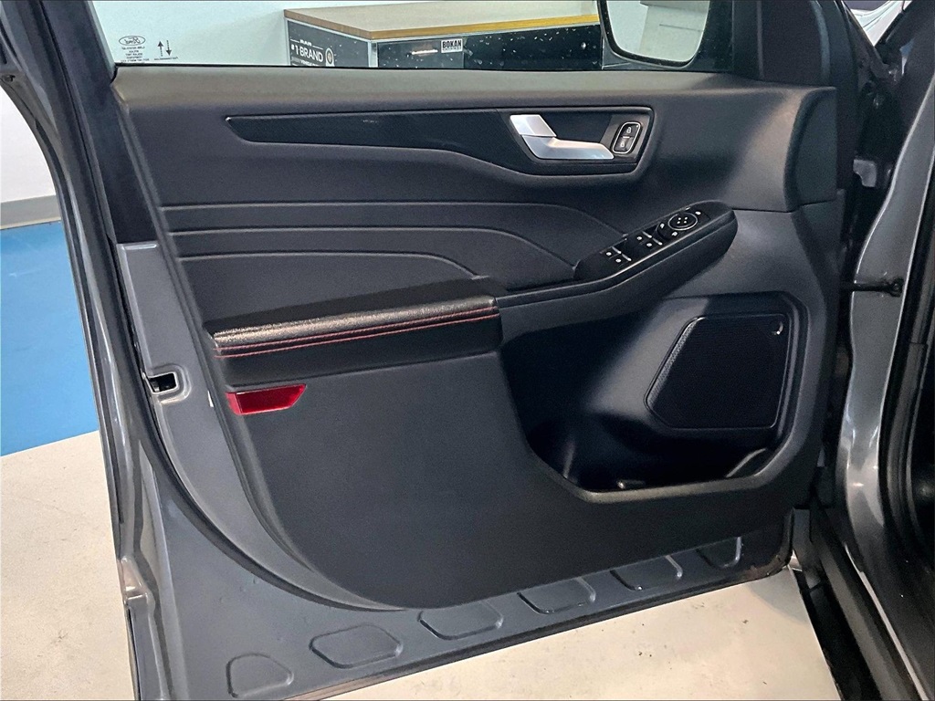 2023 Ford Escape ST-Line - Photo 9