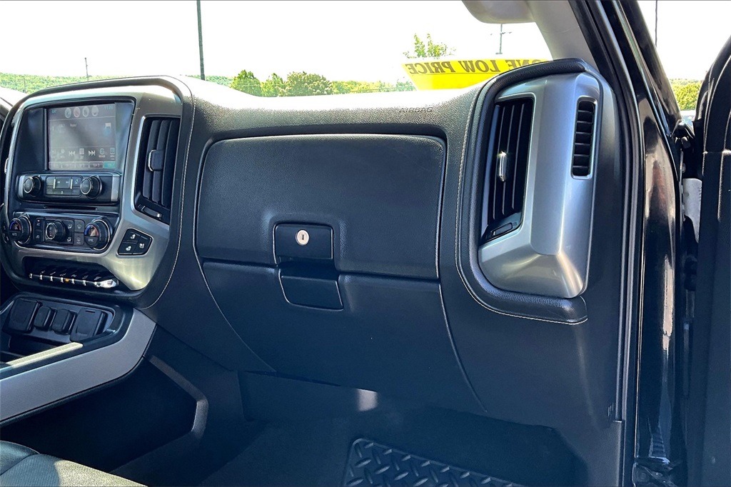 2017 Chevrolet Silverado 2500HD LTZ - Photo 13