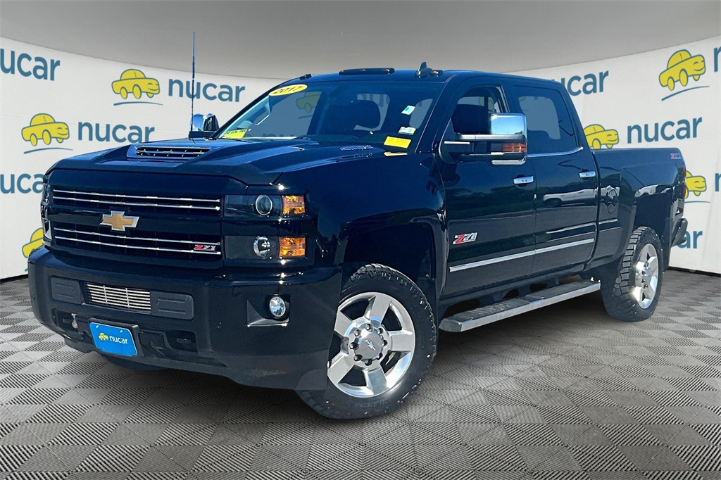 2017 Chevrolet Silverado 2500HD LTZ - Photo 3