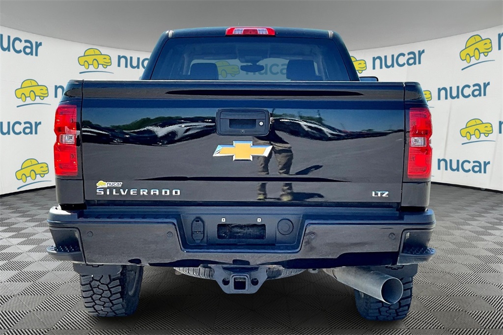 2017 Chevrolet Silverado 2500HD LTZ - Photo 5